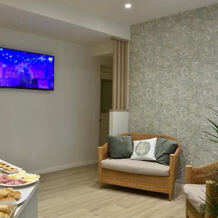 Hotel Bel Sit Alassio Kültér fotó