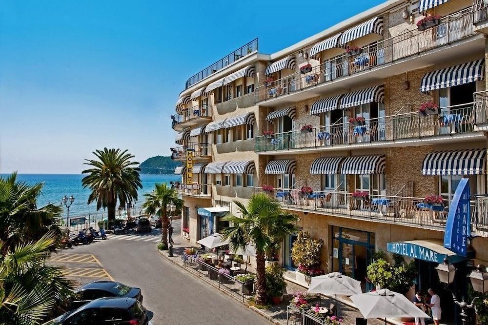 Hotel Bel Sit Alassio Kültér fotó