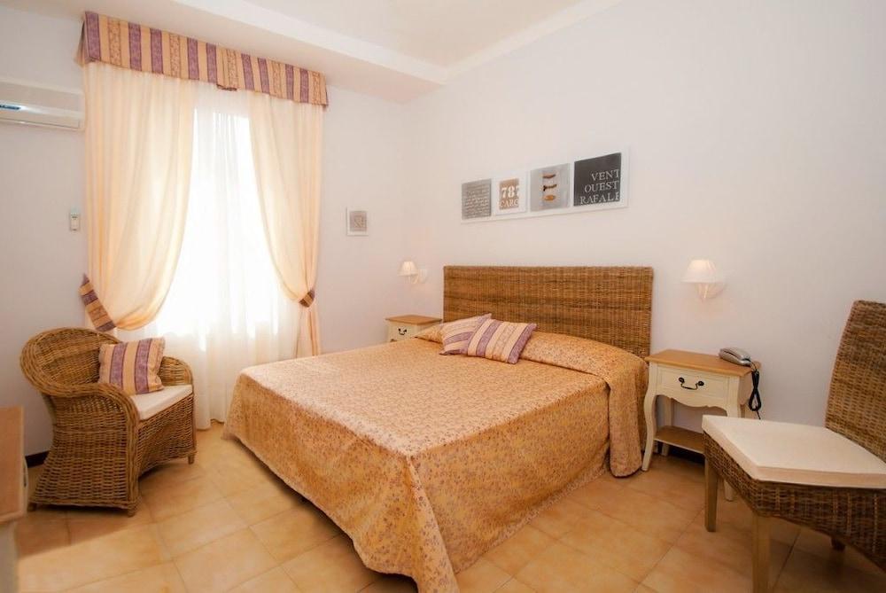 Hotel Bel Sit Alassio Kültér fotó