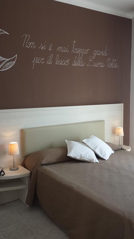 Hotel Bel Sit Alassio Kültér fotó