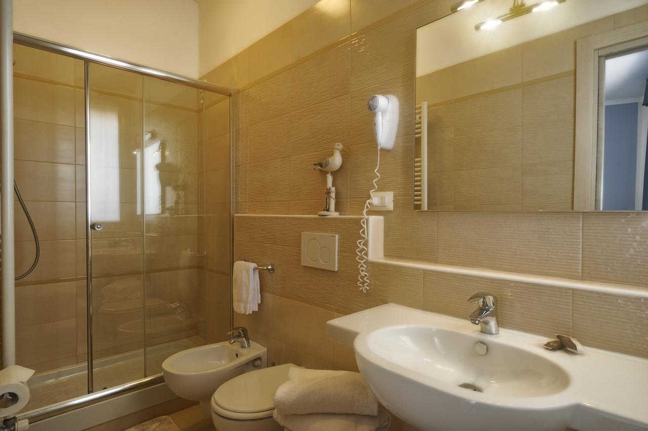 Hotel Bel Sit Alassio Kültér fotó