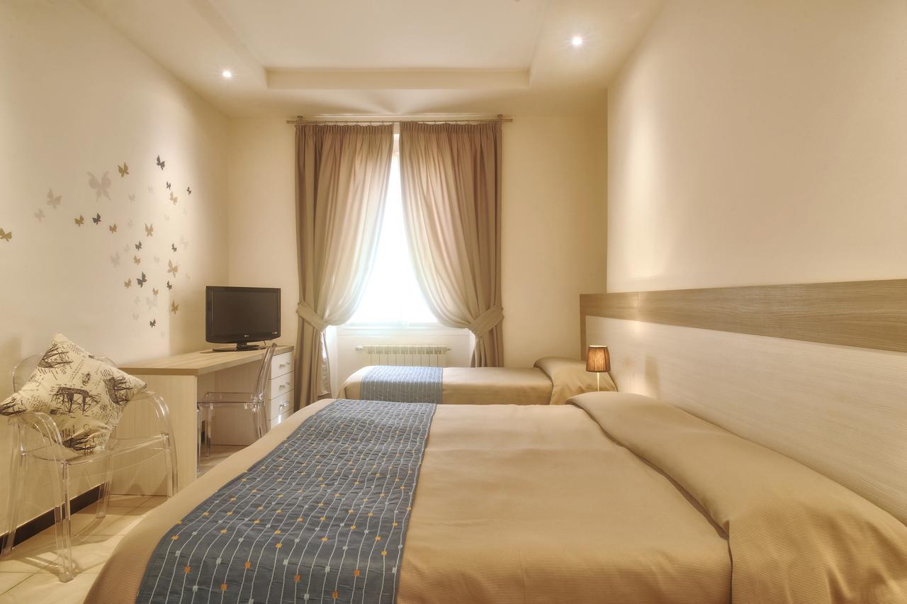 Hotel Bel Sit Alassio Kültér fotó